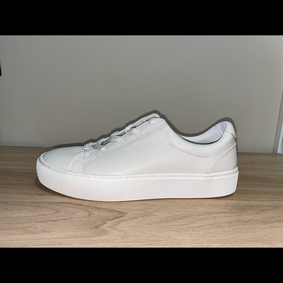 UGG Zilo Leather Lace Up Sneaker - Picture 5 of 9